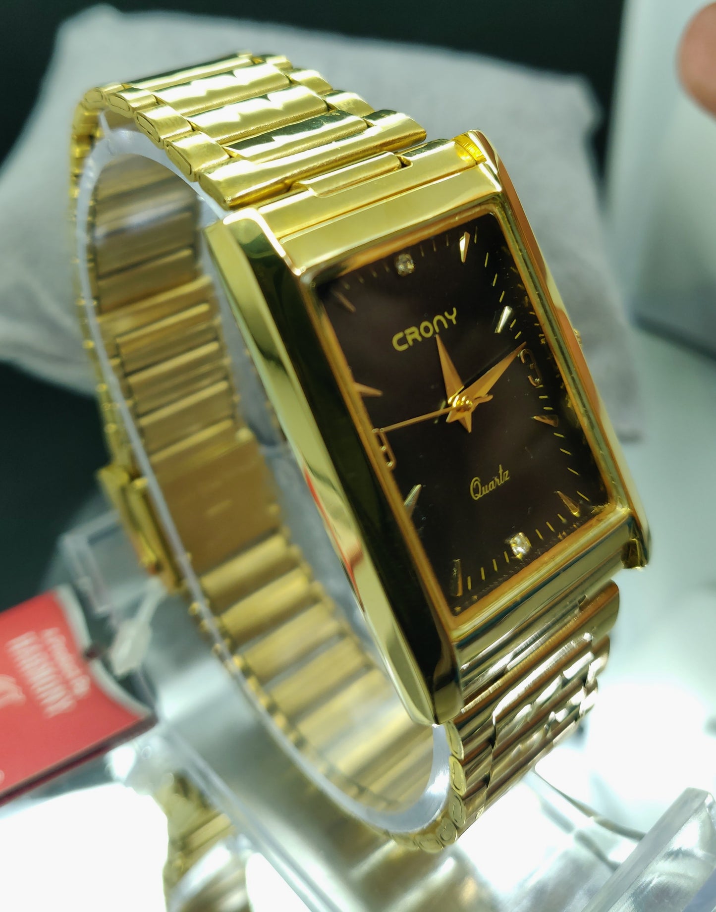 Crony Premium Golden Metal Chain Analog Quartz Watch for Men