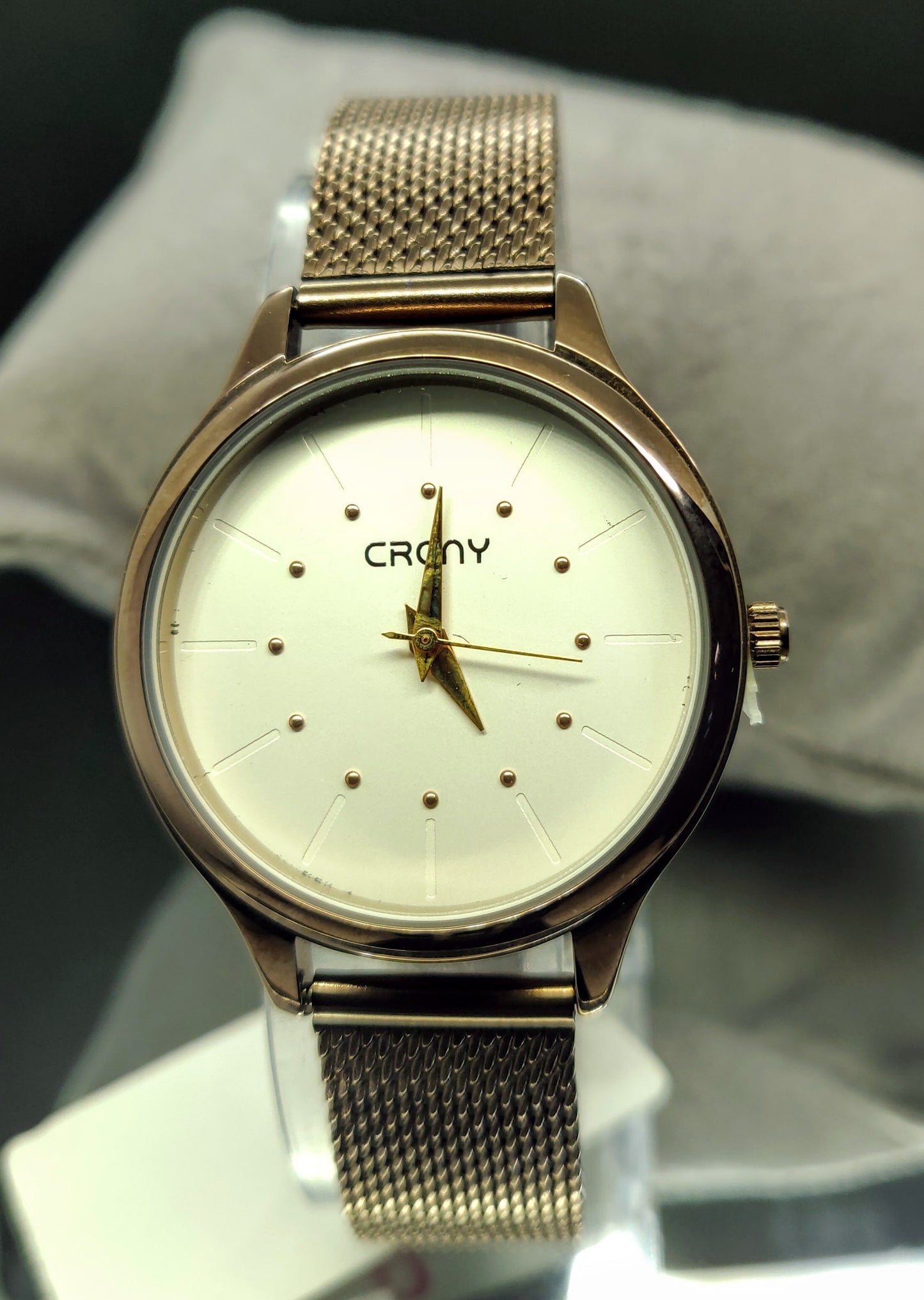 Crony Analog Women's Quartz Watch