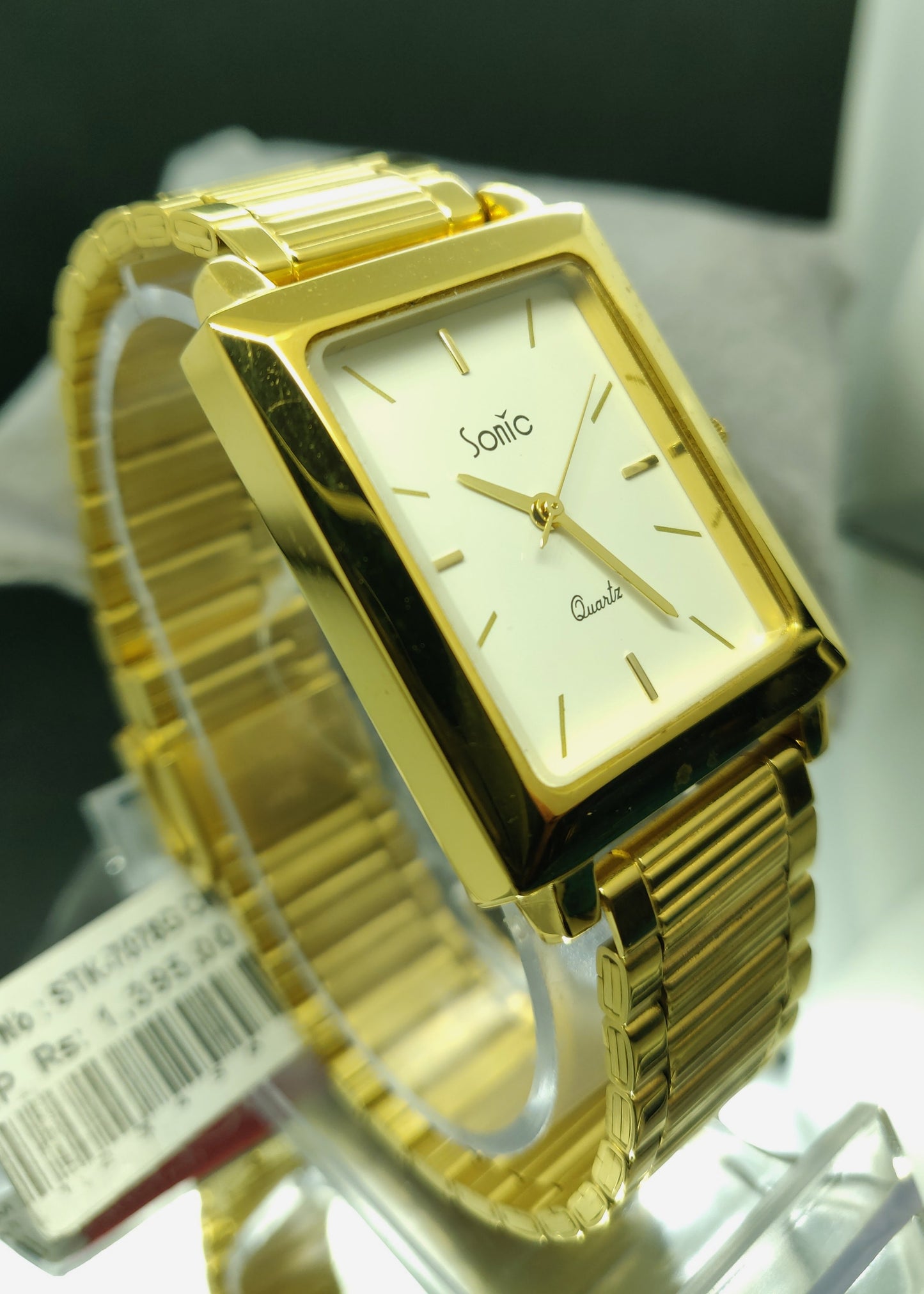 Sonic Premium Golden Metal Chain Analog Wrist Watch for Men