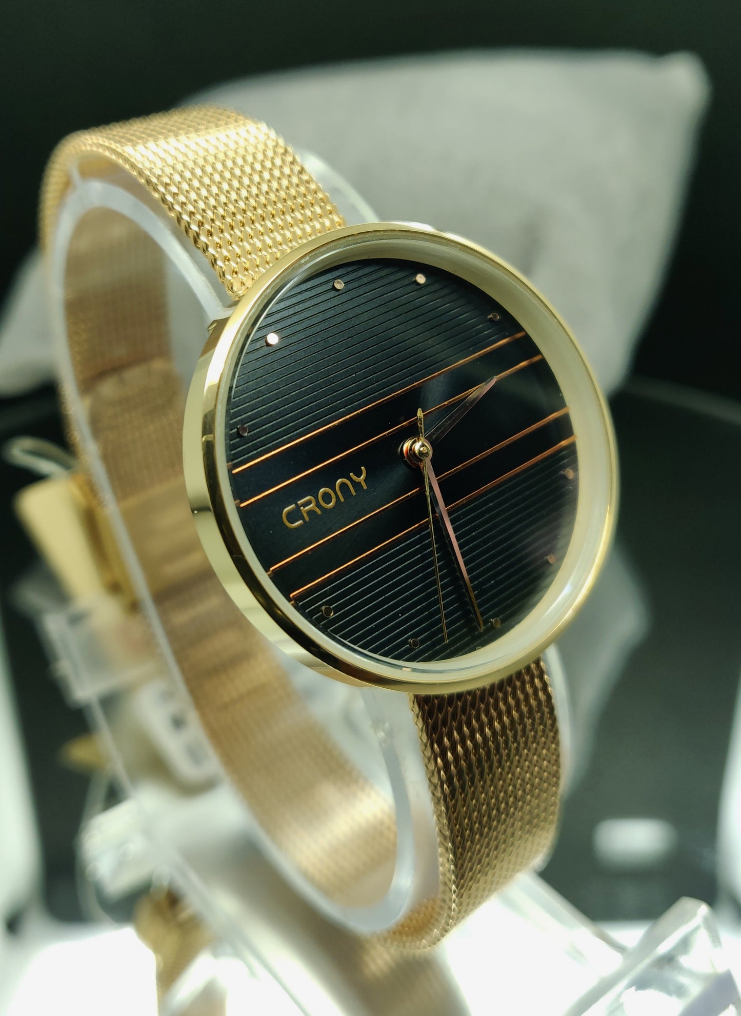 Crony Premium Golden Metal Chain Analog Wrist Watch for Women