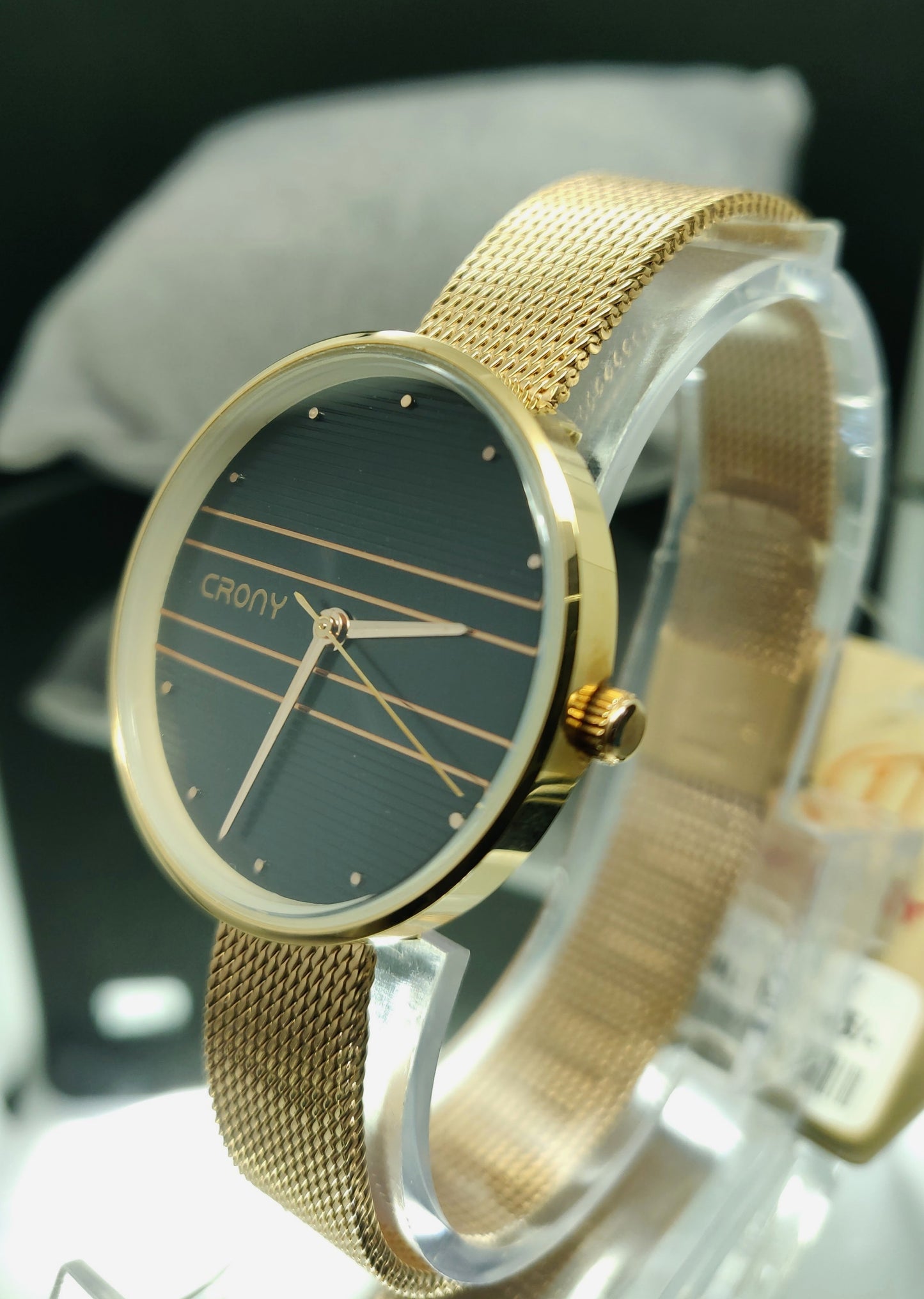 Crony Premium Golden Metal Chain Analog Wrist Watch for Women